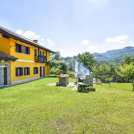 Vakantiehuis 3 Bedroom In Borgo Valbelluna *