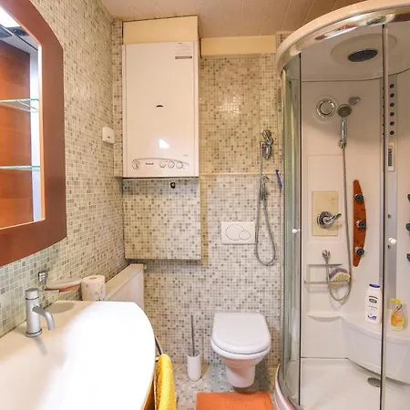 3 Bedroom In Borgo Valbelluna Vakantiehuis *