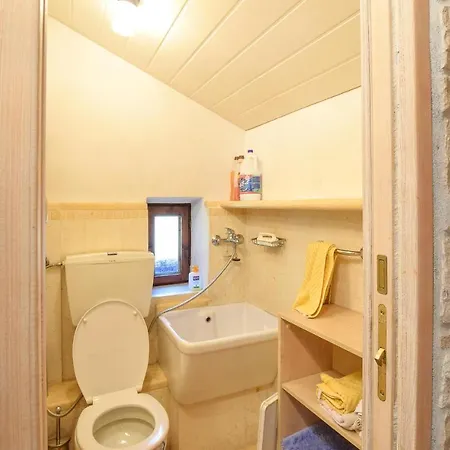 3 Bedroom In Borgo Valbelluna Vakantiehuis *