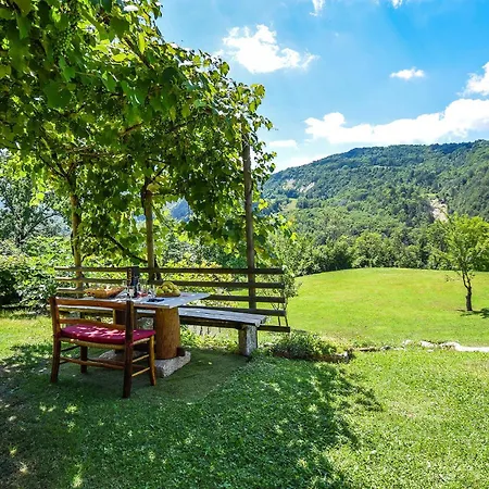 3 Bedroom In Borgo Valbelluna Vakantiehuis